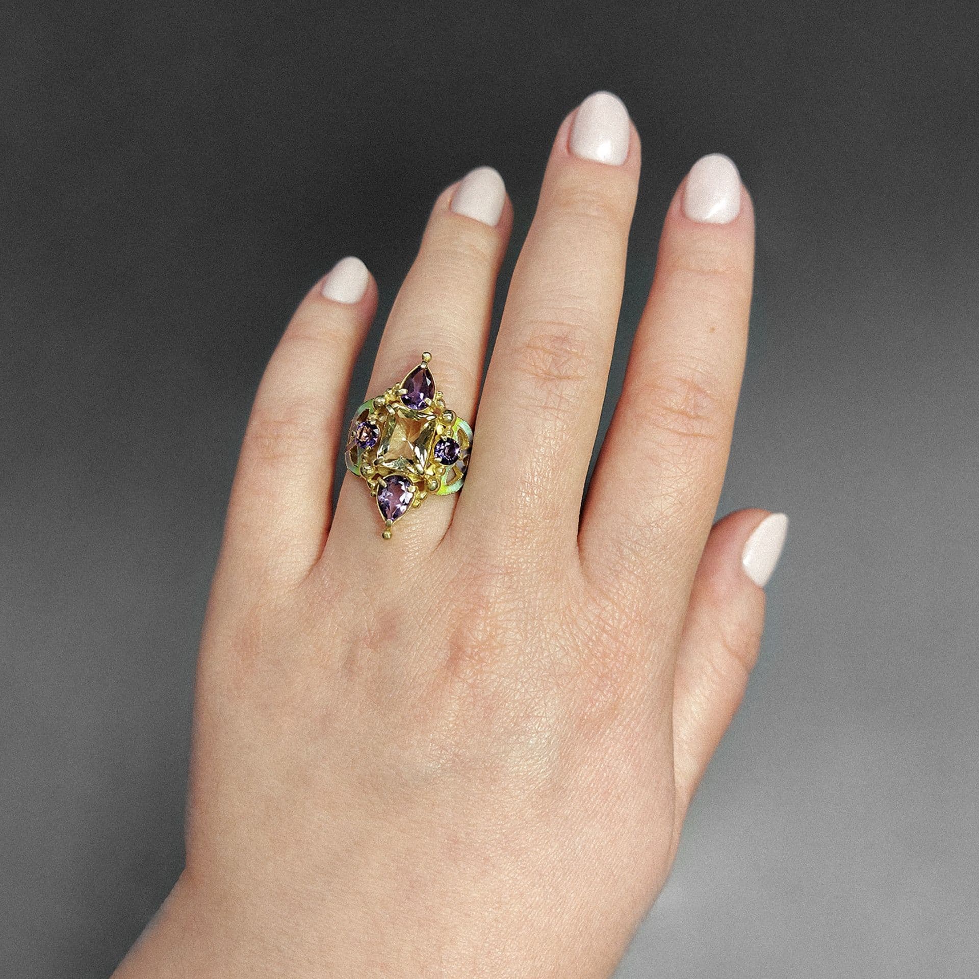 Позолоченное кольцо Сказка с лимонным кварцем и аметистами от DARIA.JW
