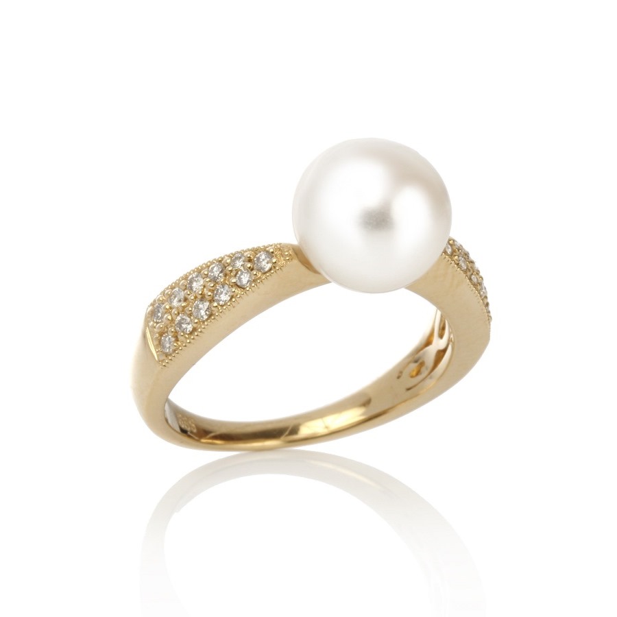 Золотое кольцо Венец с белой жемчужиной и бриллиантами