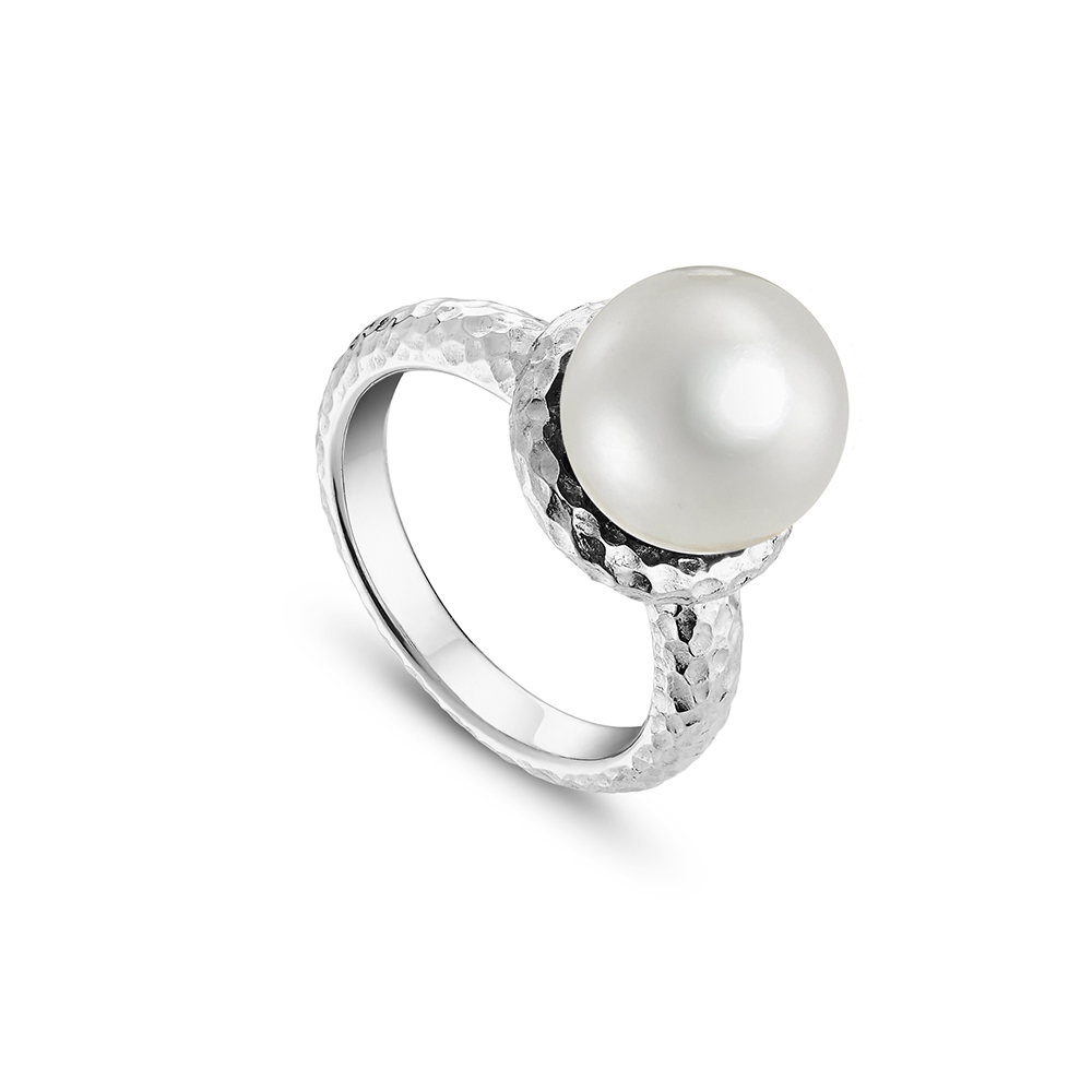 Серебряное кольцо Звенья Любви с белой жемчужиной