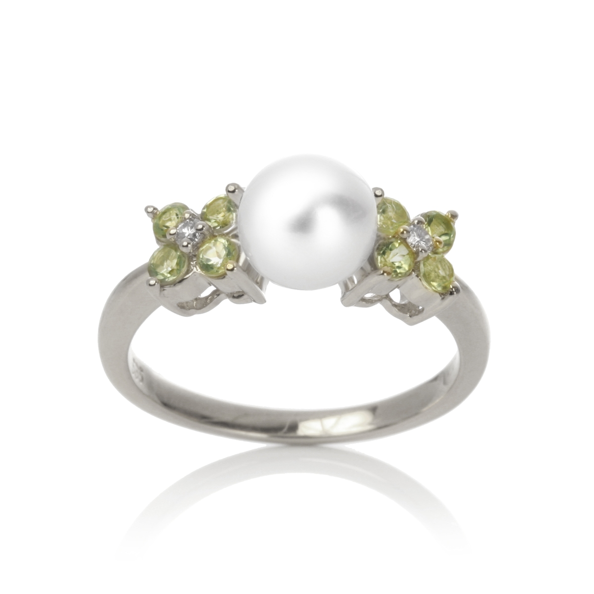 Золотое кольцо Клевер: жемчуг, перидот, бриллианты