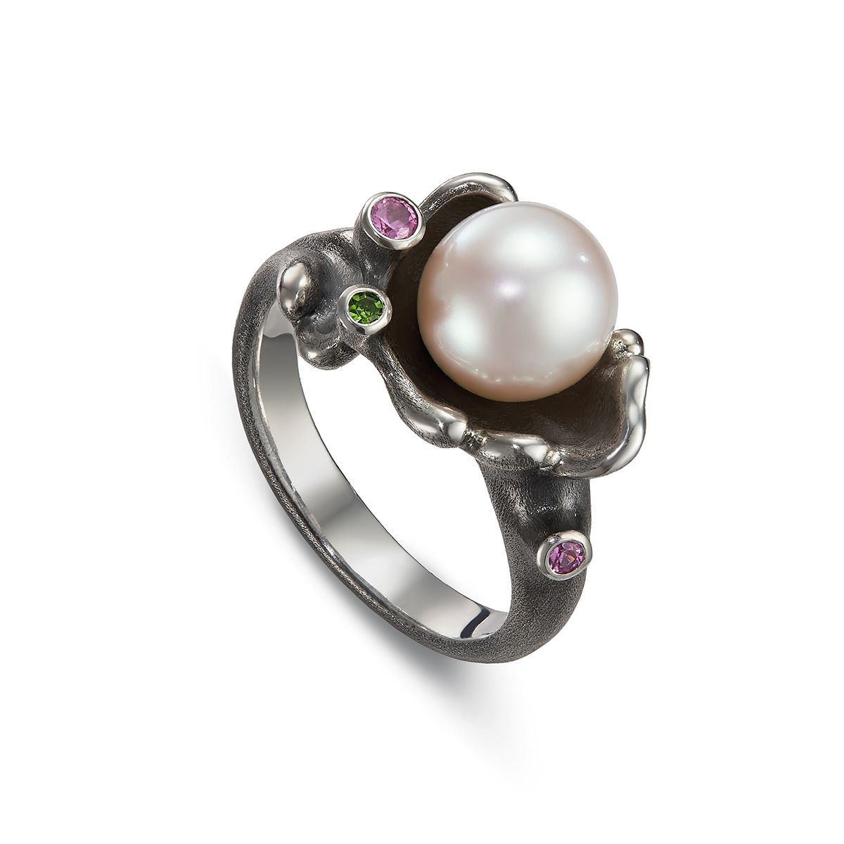 Серебряное кольцо Коралл: жемчуг, демантоид, розовый сапфир